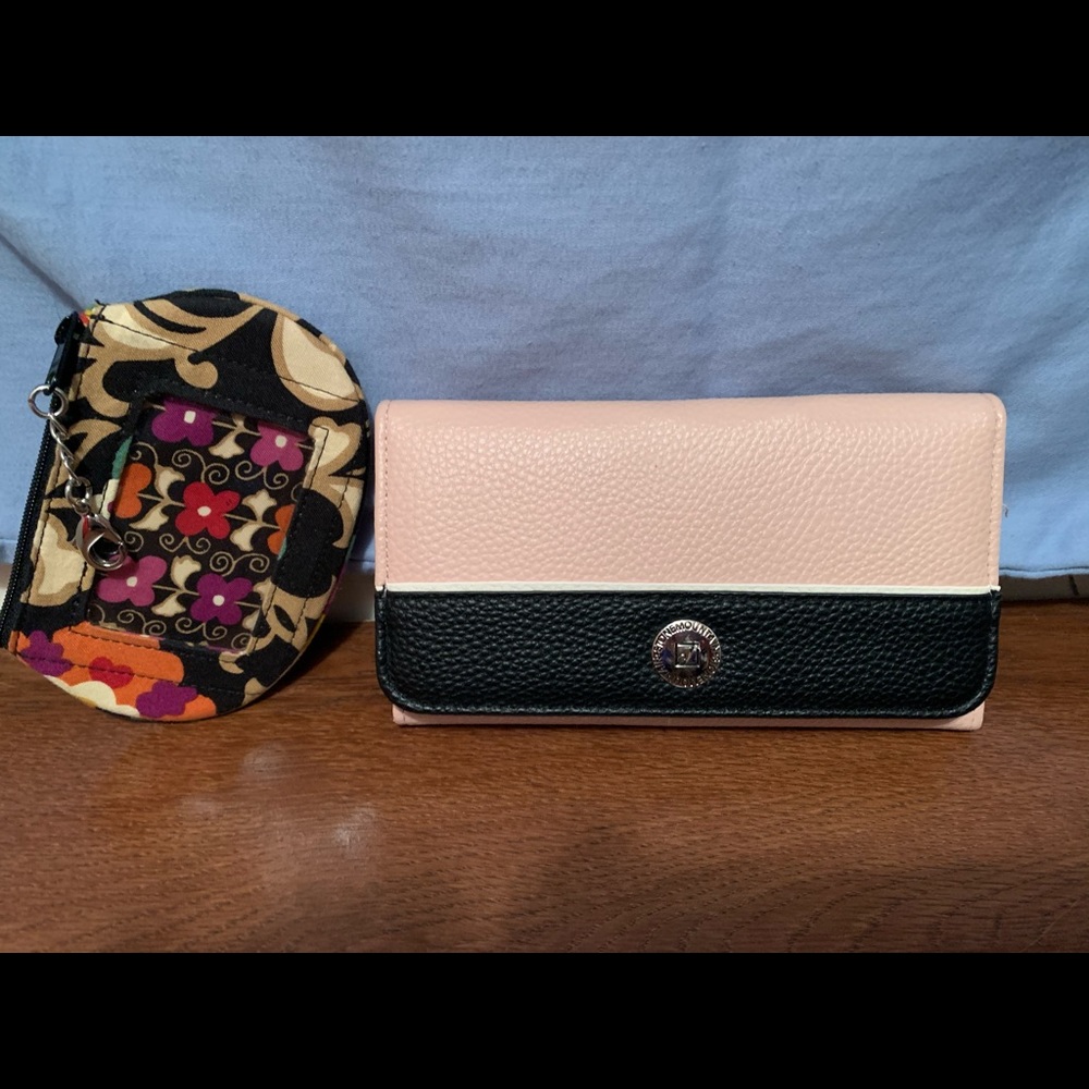 Stone Mountain leather wallet w/bonus Coin purse